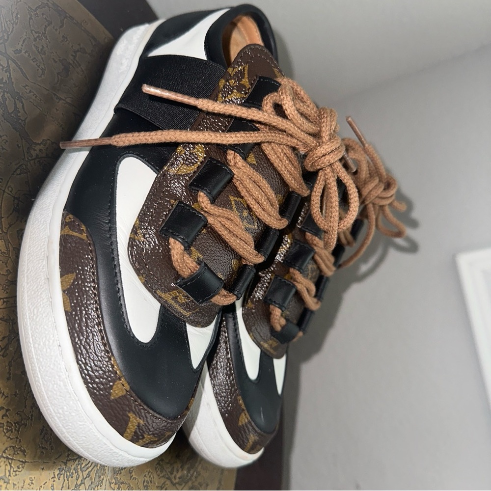 Louis Vuitton women’s sneakers 6.5